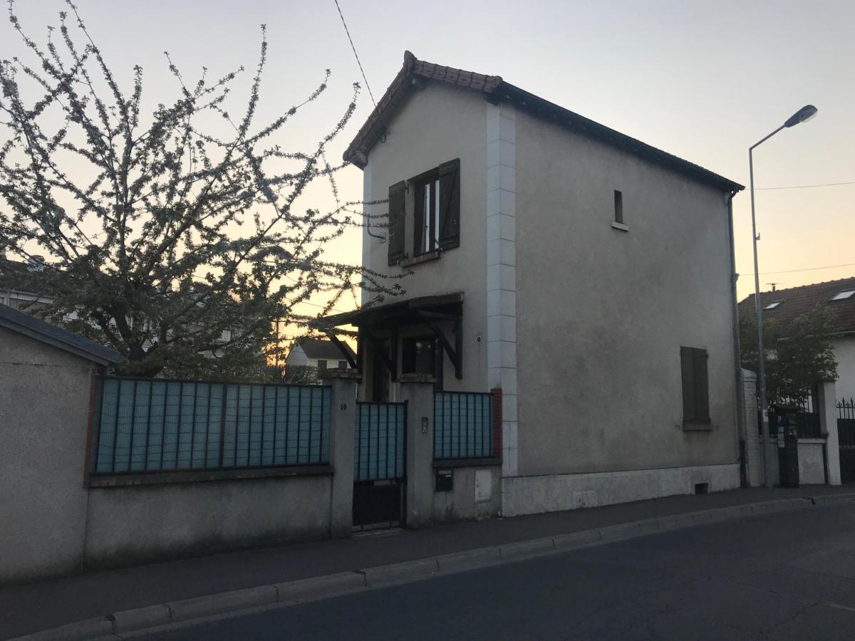 AlloAppartMeublé_L'émeraude Houilles Esterno foto